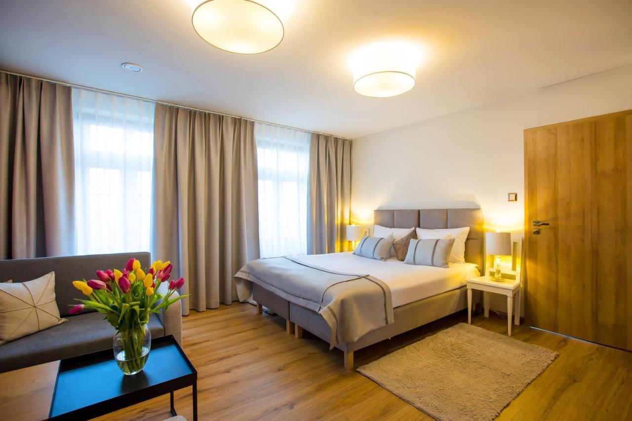 Hotel I Restauracja Na Skarpie Зомбковице-Слёнске Экстерьер фото