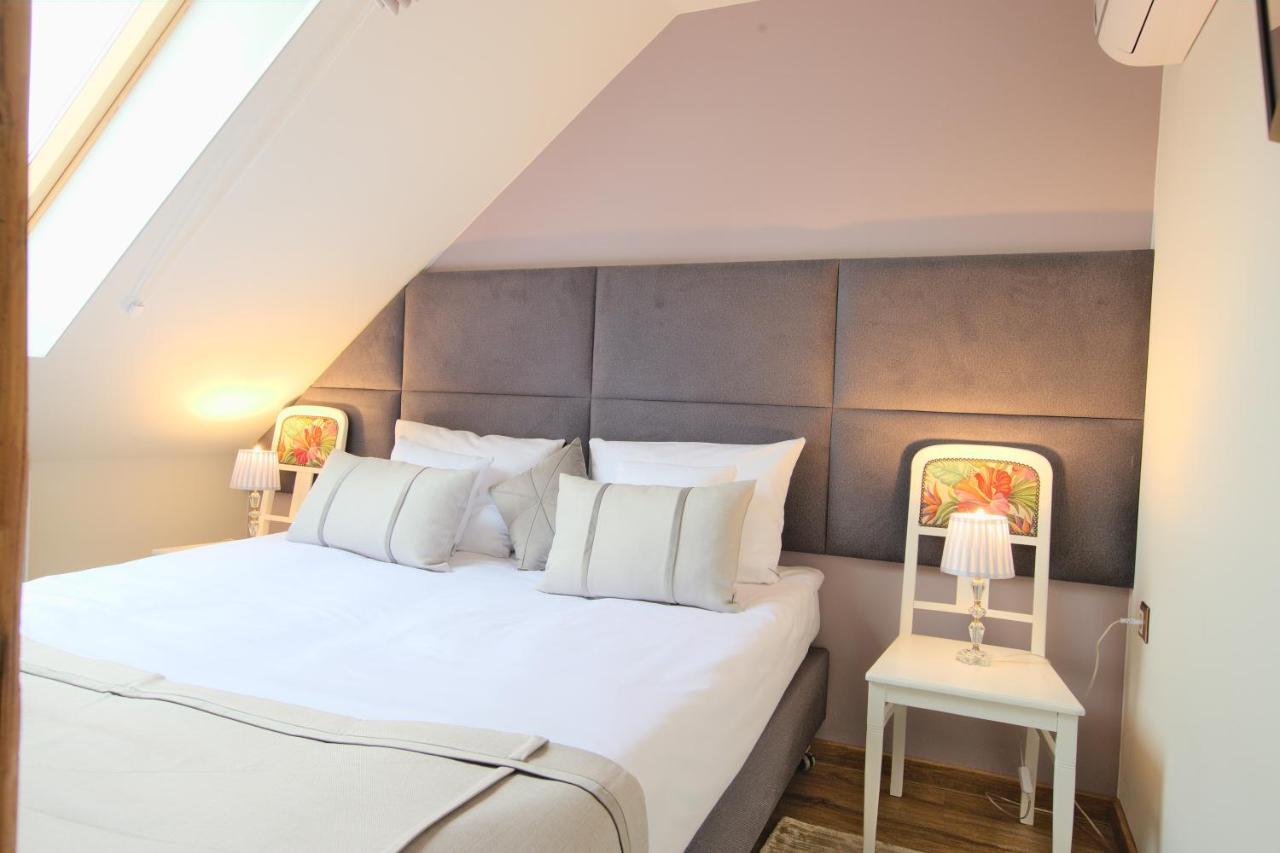 Hotel I Restauracja Na Skarpie Зомбковице-Слёнске Экстерьер фото